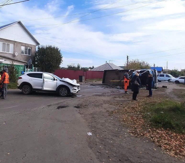 Погода в минусинске на 14 дней. Авария на Тараске в Минусинске. Минусинск происшествия вчера. Авария в Минусинске по улице Комсомольская. Аварии Приморский край.