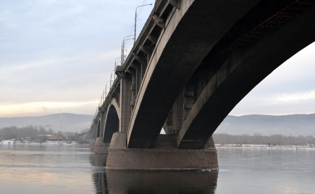 Коммунальный мост в красноярске