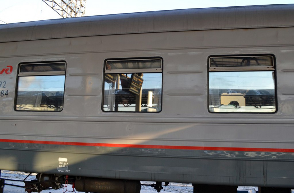 Поезд красноярск новосибирск. Поезд Красноярск. Электричка Красноярск решоты. Пассажирский поезд Красноярск. Фото пассажирского поезда Красноярского края.