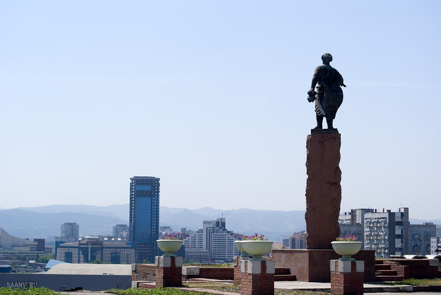 Памятник дубенскому в красноярске фото В Красноярске отремонтируют видовую площадку у памятника Дубенскому - Общество :