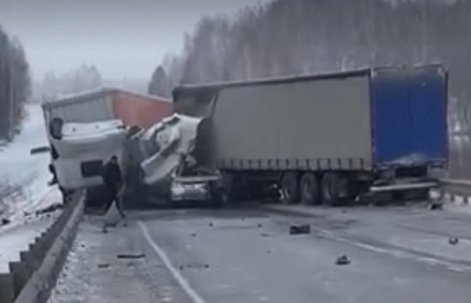 Пробка на трассе м53 сейчас. ДТП на трассе Красноярск Канск. Авария на трассе Красноярск Уяр.